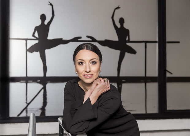 Аја Јунг: Велика игра са великим играчима